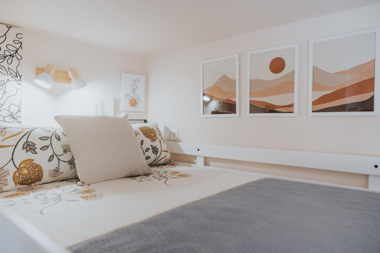 ヴォロスBohemian Loft With View!アパートメント エクステリア 写真